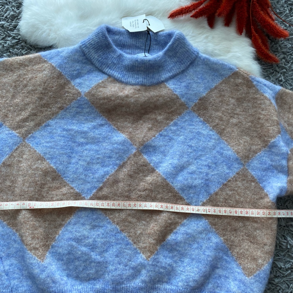 Zara Blue and Brown Argyle Sweater - Picture 5 of 7